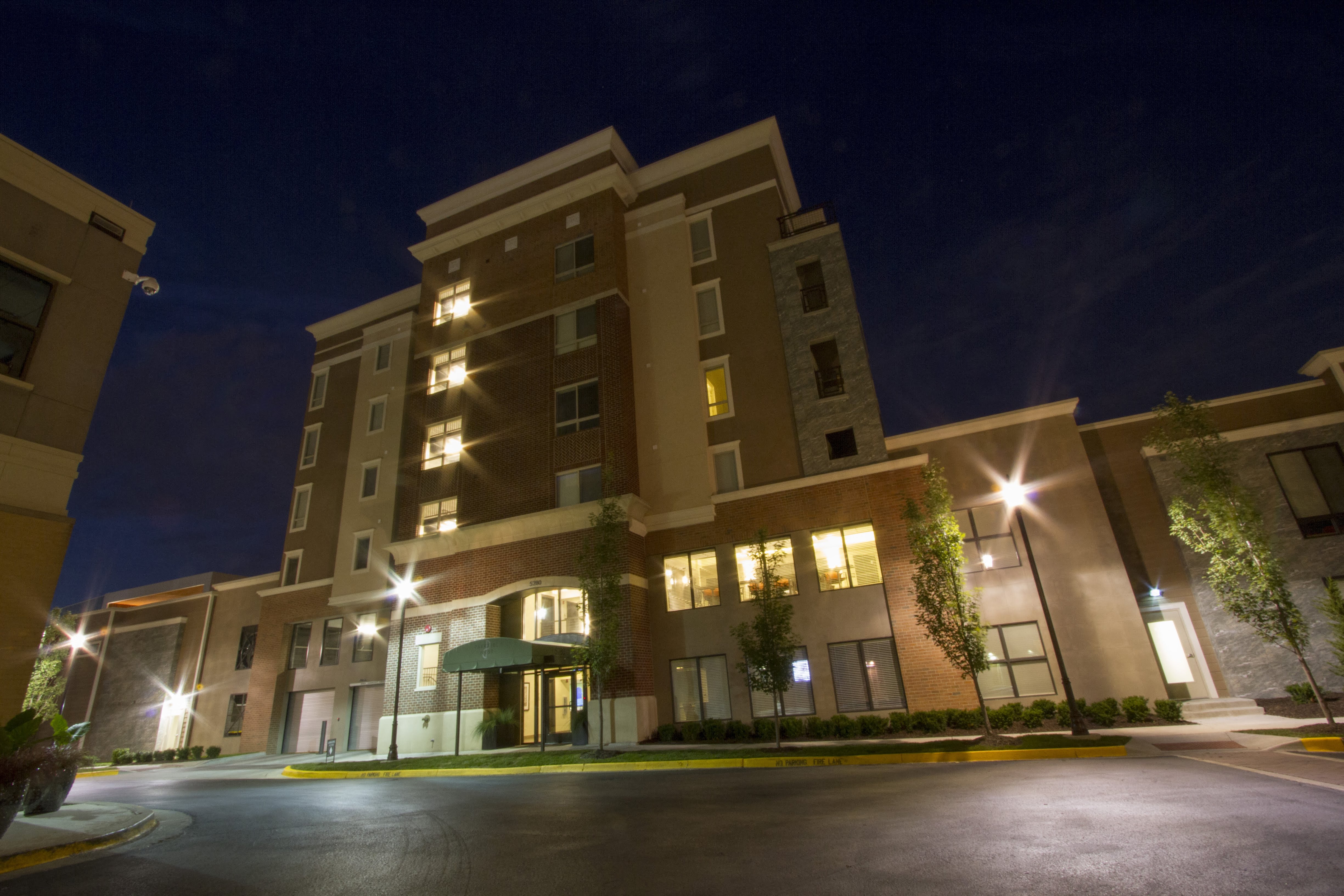 Leawood KS, Apartments The Residences at Park Place